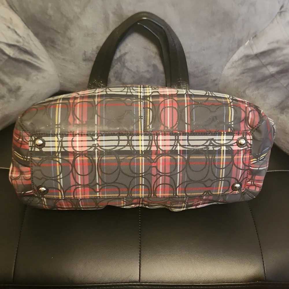 Coach Poppy Signature Tartan Plaid Red, Black & Green Shoulder HandBag - Picture 3 of 6